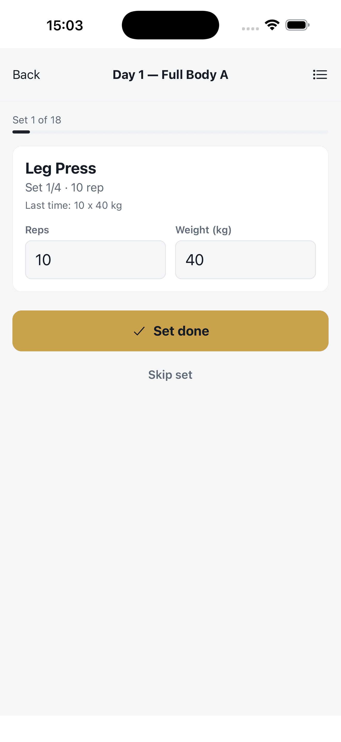 A client logging a set during a workout